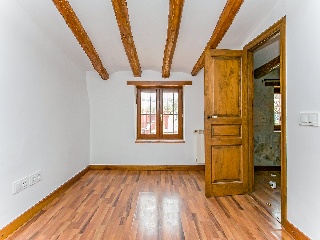 chalet independiente situado en Torre de Claramunt 13