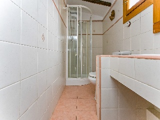 chalet independiente situado en Torre de Claramunt 14