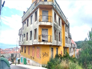 CUBELIÑO 20 N2-24 Polígono 8 Parcela 445 25