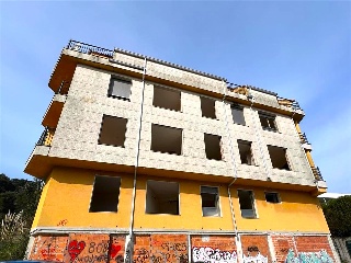 CUBELIÑO 20 N2-24 Polígono 8 Parcela 445 32