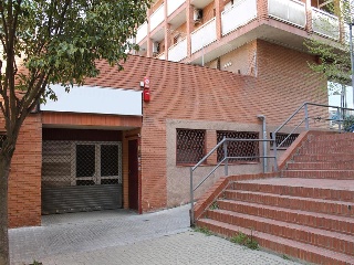 Local en venta en Rubí de 417  m²