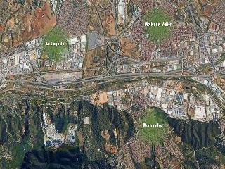 Casa en C/ de Barcelona - Martorelles - Barcelona  10