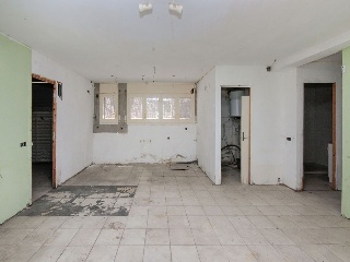 Chalet independiente en C/ Oceanía - Terrassa - 21