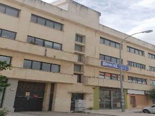 Local en venta en Mairena Del Aljarafe de 95  m²