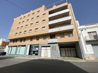 Piso en Av dels esports 13