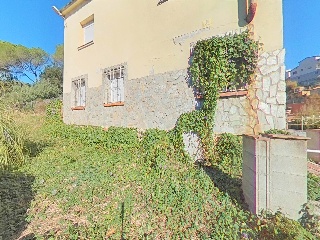  52