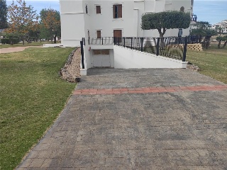 San Crispin 8