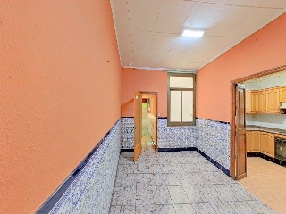Avinyo 4