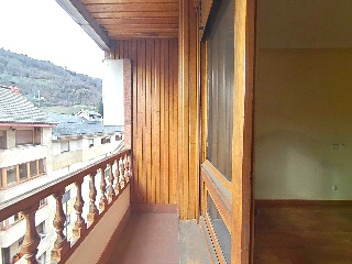 Uria 2
