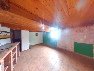 Pria,La 4