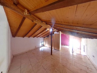 Pria,La 14