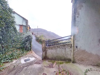Pria,La 24