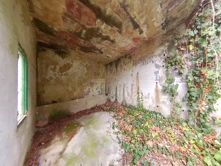 Pria,La 28