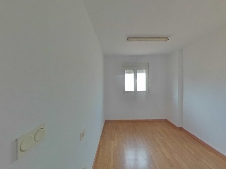 Ayora 12