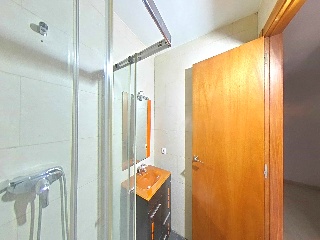 Dos De Maig 18