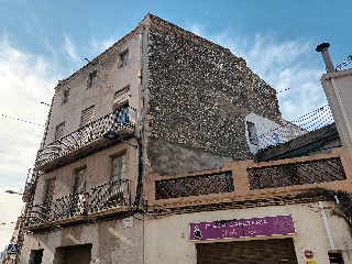  37