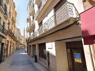 Cort De La 3