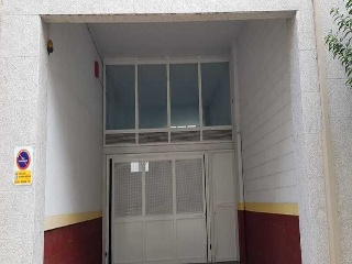 Pisos banco San Cibrao das Viñas