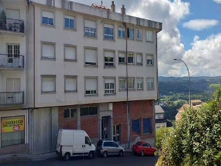 Pisos banco Vila de Cruces