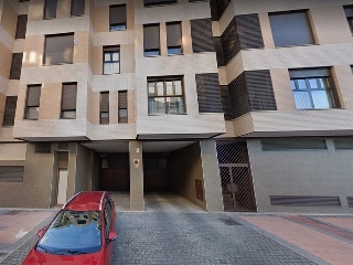 ALBANEGA, DE LA 10