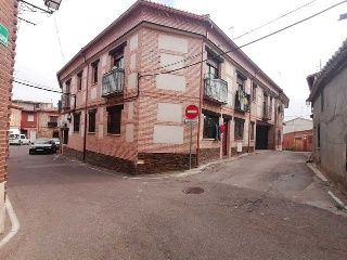 Pisos banco Villa del Prado
