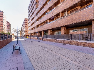Vivienda y garajes en C/ Van Gogh  5