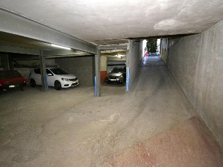 Plaza de garaje en c/ Santa Magdalena 6