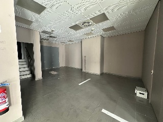 Local en C/ Embajadores 5