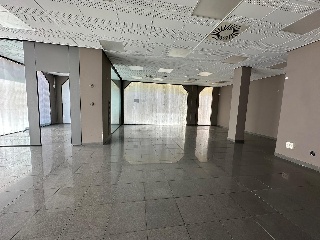 Local en C/ Embajadores 16