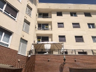 Piso con anejos en C/ Dalía 7