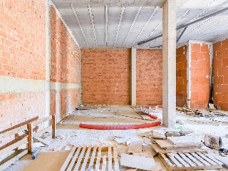 Locales en C/ del Albero 7