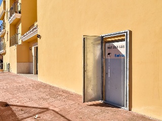 Locales en C/ del Albero 19