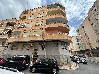 Piso en venta en Elda de 105  m²