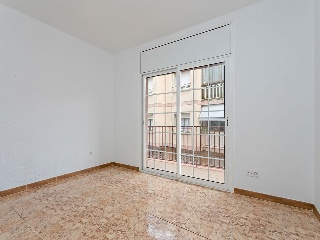 Piso en C/ Llinars 3
