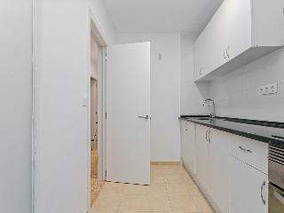 Piso en C/ Llinars 8