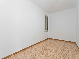 Piso en C/ Llinars 13