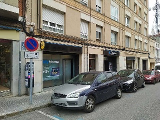 Local en venta en Terrassa de 237  m²
