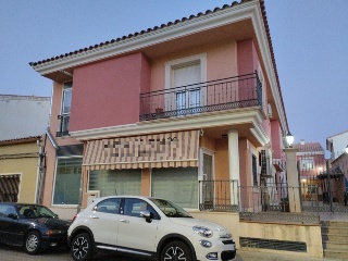 Local en venta en Tomelloso de 65  m²