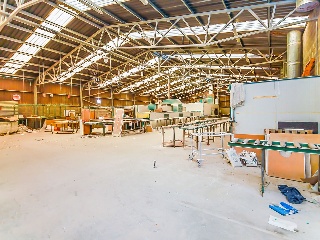 Nave Industrial en La Sénia 12