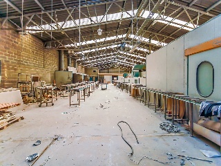 Nave Industrial en La Sénia 16