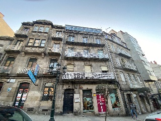 Piso en venta en Vigo de 141  m²