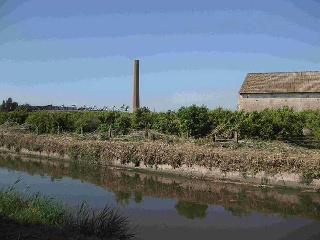 Terreno con edificación en La Llosa 2