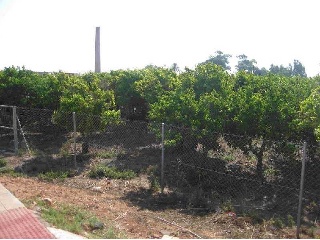 Terreno con edificación en La Llosa 5