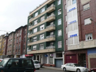 Local en venta en Lena de 208  m²