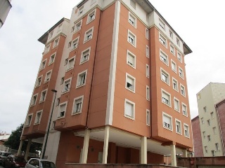 Piso en venta en Partido Judicial De Avilés de 115  m²