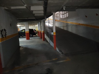 Plaza de garaje en C/ Diego Hernández 15