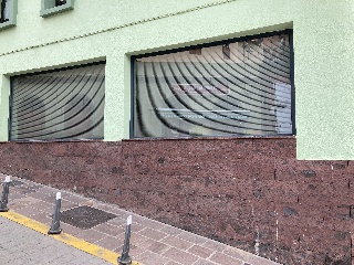 Local en Vallehermoso 7