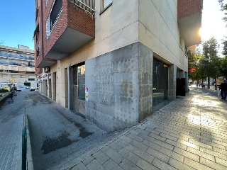 Local comercial en Sant Andreu de la Barca 2