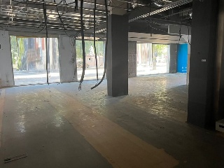 Local comercial en Sant Andreu de la Barca 10