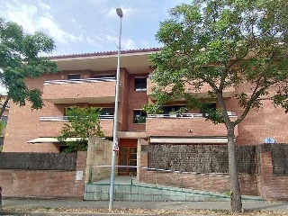 Plaza de garaje en C/ Clementina Arderiu 2